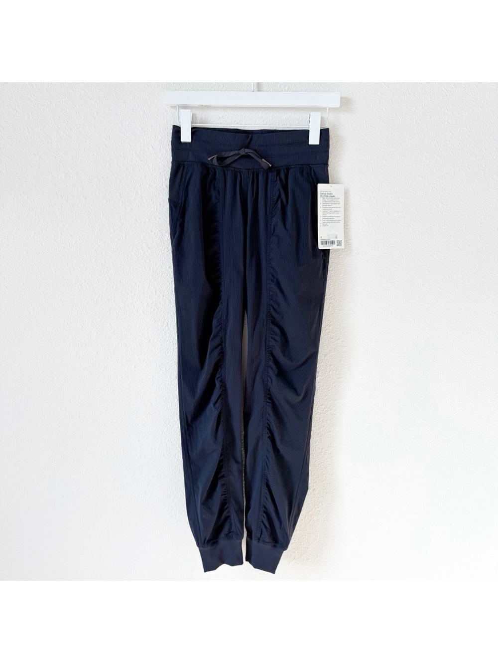 Lululemon Dance Studio Mid Rise Jogger Size 2 Regular Black Night Athleisure NEW